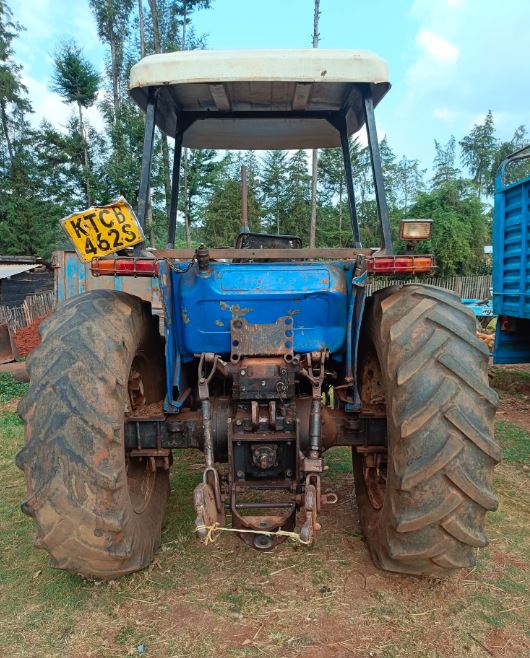 New Holland 100-90 photo