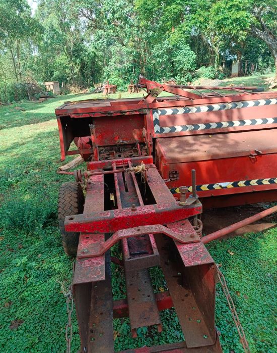 Massey Ferguson 124 baler photo