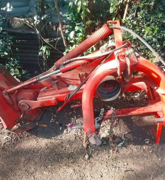 KUHN GMD16 Four Disc Mower for Sale in Kenya | Efficient Hay Mower Nairobi KES 750K photo